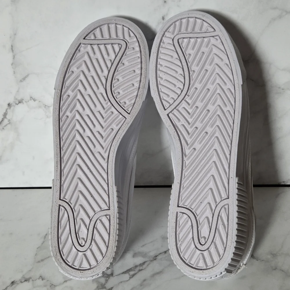Nike Court Legacy Lift Womens White Sneakers Shoes Size 9.5